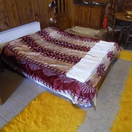 Elatos Mikro Chorio (Central Greece)