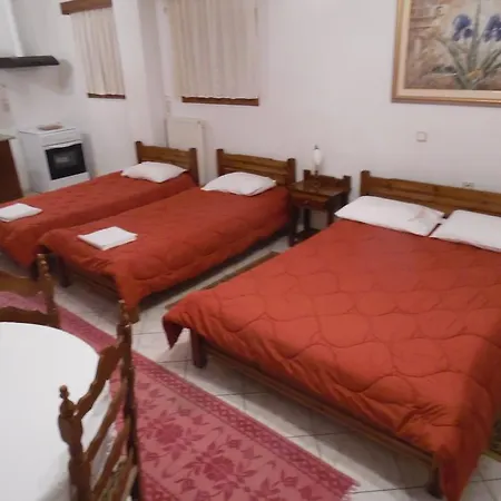 Guest house Elatos 3*