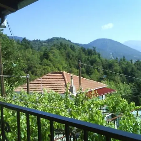 Elatos Guest house Mikro Chorio (Central Greece)